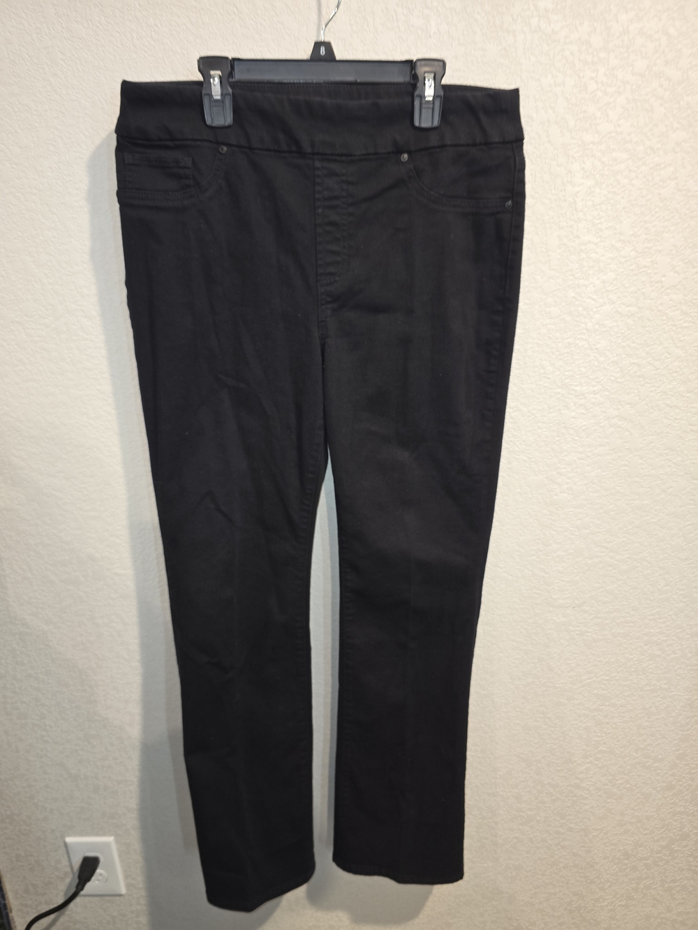 Chico's Pull On Slim Boot Jeans - Size 1 Regular (US 8) Black Stretch Pants